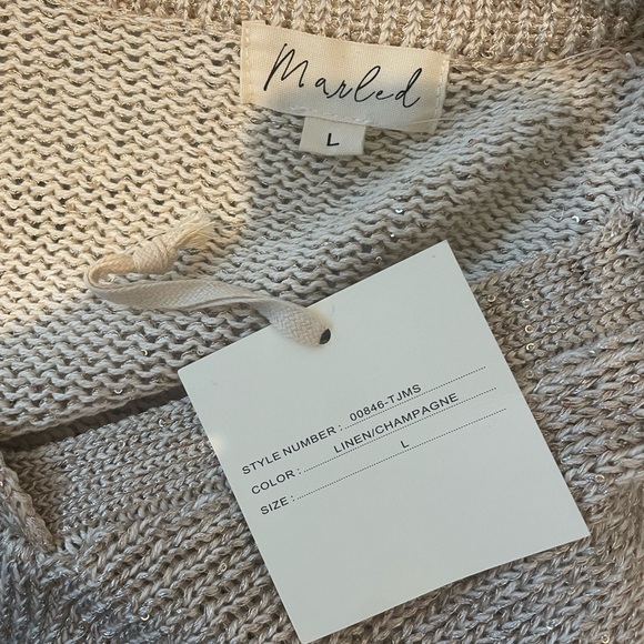 ⭐️Beige Women's Sparkling Knit Sweater - Picture 3 of 3